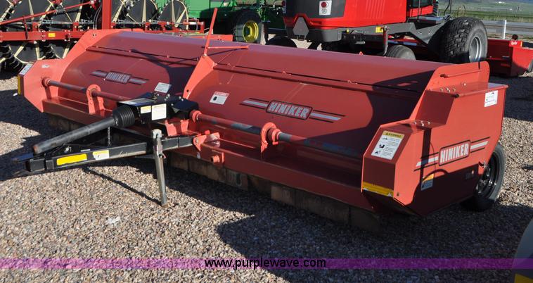 image for item G7375 Hiniker 5610 shredder/windrower