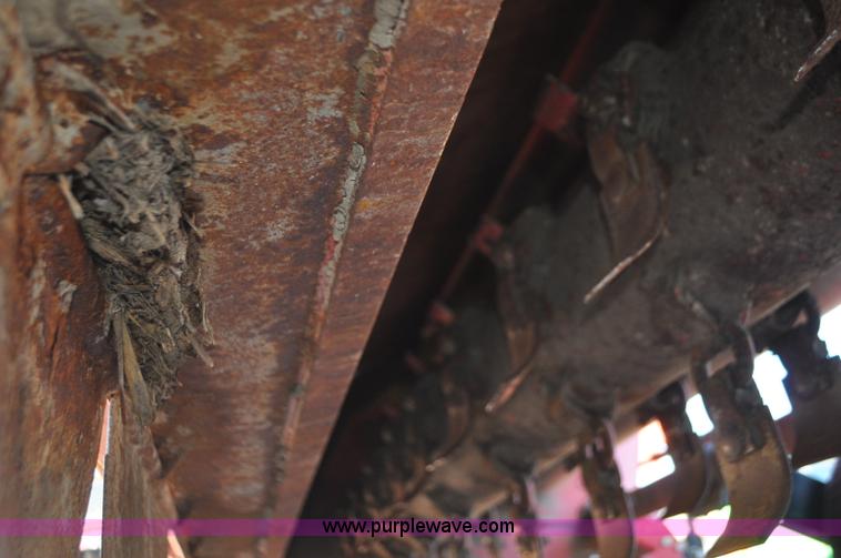 image for item G7375 Hiniker 5610 shredder/windrower