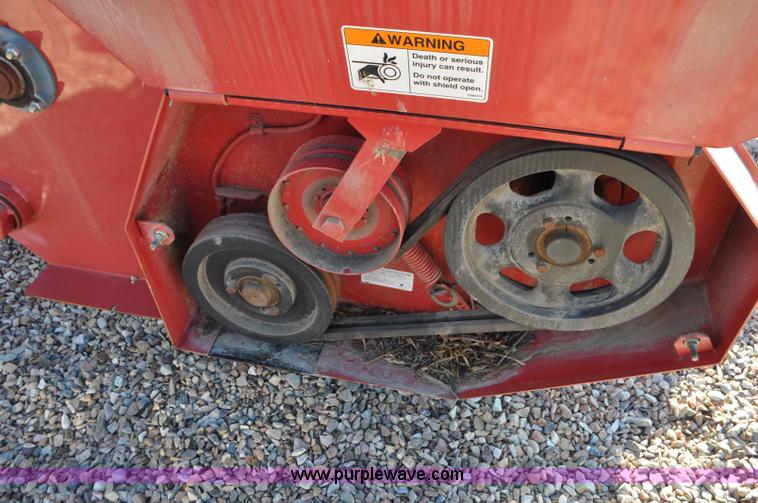 image for item G7375 Hiniker 5610 shredder/windrower