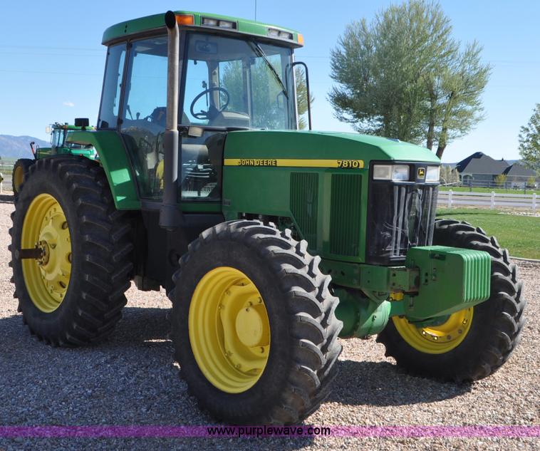 image for item G7378 1998 John Deere 7810 MFWD tractor
