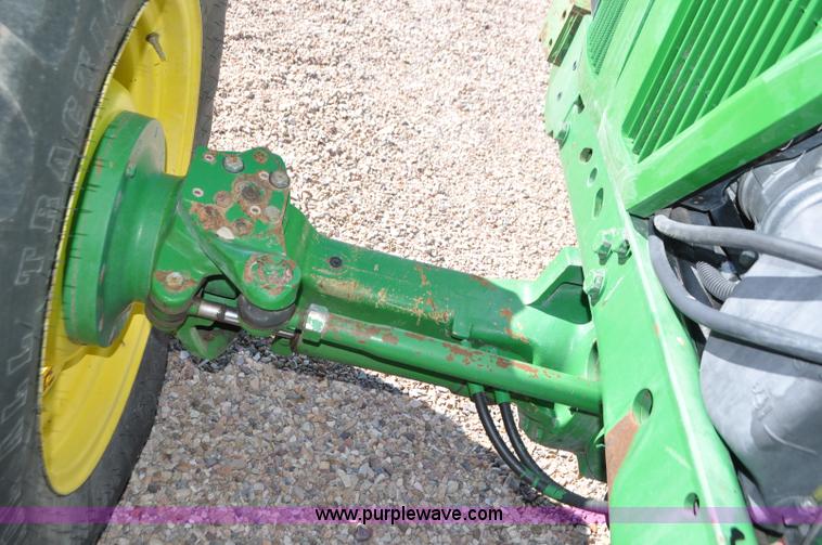 image for item G7378 1998 John Deere 7810 MFWD tractor
