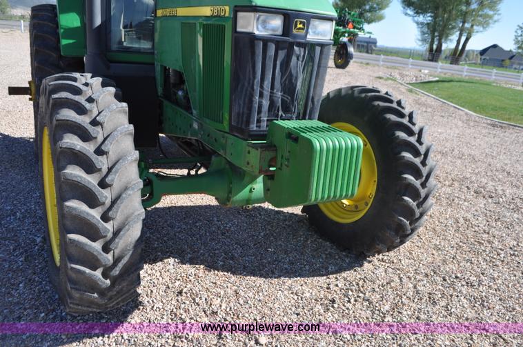 image for item G7378 1998 John Deere 7810 MFWD tractor