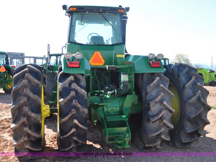 image for item G7380 2006 John Deere 9320 4WD tractor