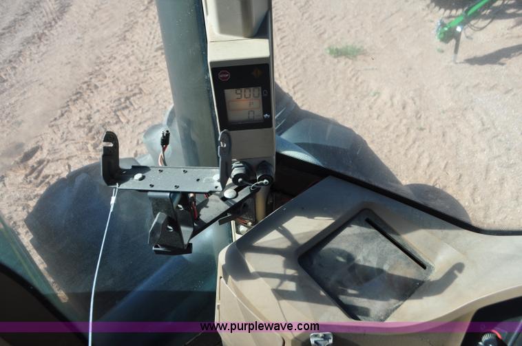 image for item G7380 2006 John Deere 9320 4WD tractor