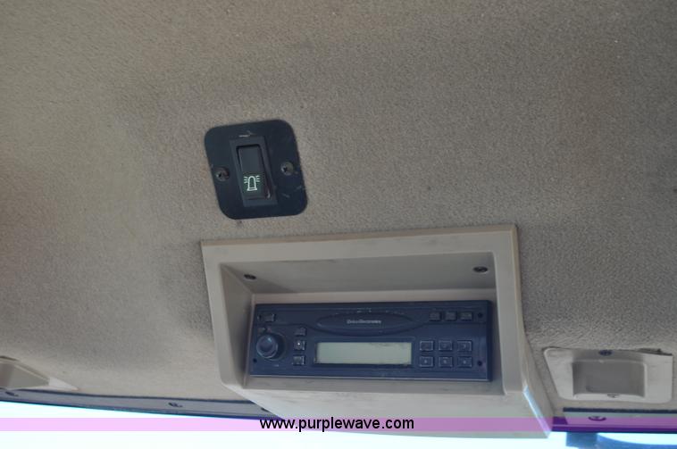 image for item G7380 2006 John Deere 9320 4WD tractor