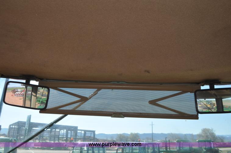 image for item G7380 2006 John Deere 9320 4WD tractor