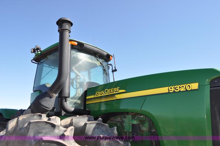 image for item G7380 2006 John Deere 9320 4WD tractor
