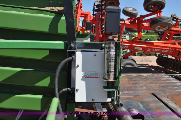 image for item G7384 2010 Krone 1290 HDP large square baler