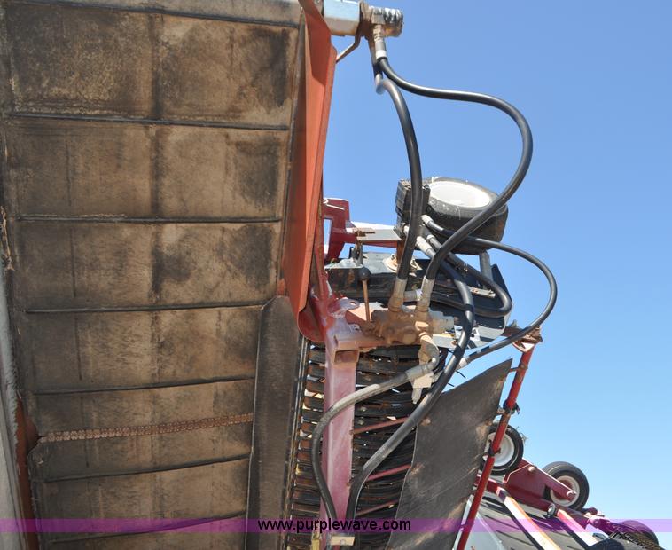 image for item G7385 Miller Pro 1416 Avalance hay merger