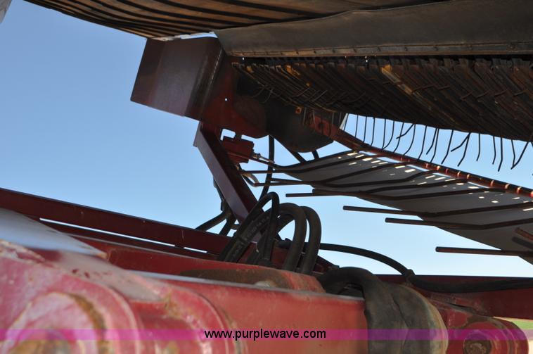 image for item G7385 Miller Pro 1416 Avalance hay merger