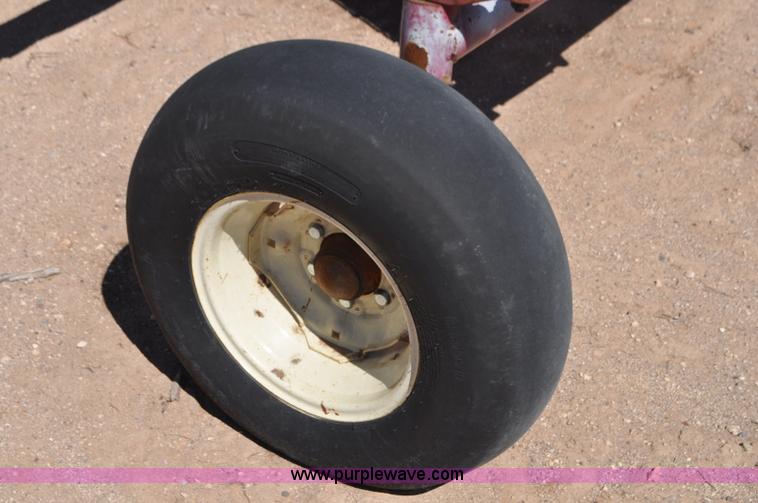 image for item G7385 Miller Pro 1416 Avalance hay merger