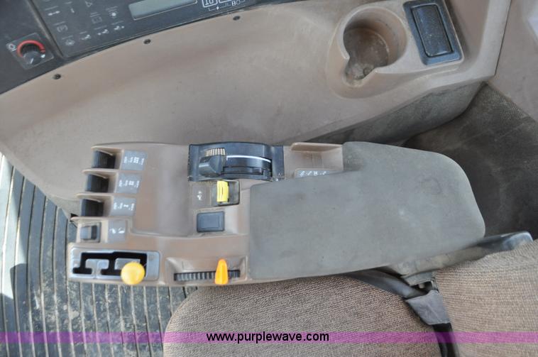 image for item G7393 1998 John Deere 8300 MFWD tractor