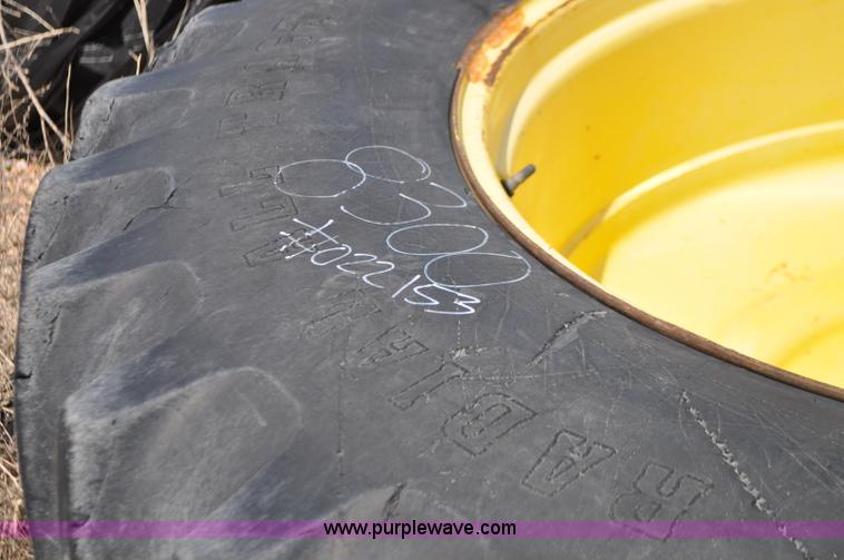 image for item G7393 1998 John Deere 8300 MFWD tractor