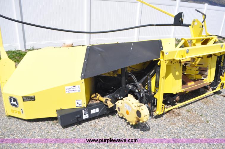 image for item G7394 2010 John Deere 678 rotary head
