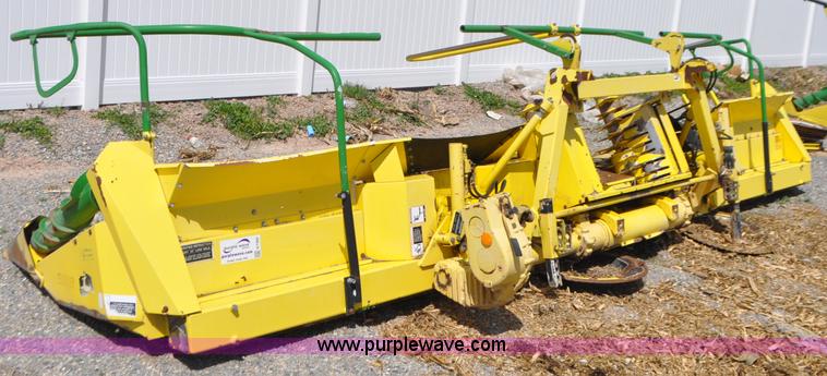 image for item G7395 2005 John Deere 688 rotary head