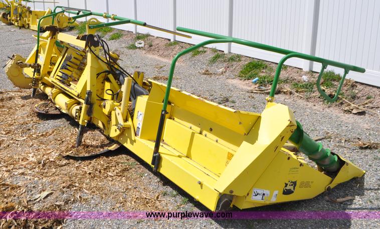 image for item G7395 2005 John Deere 688 rotary head