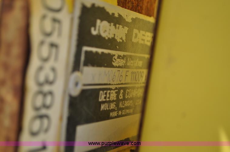 image for item G7397 2005 John Deere 676 rotary head