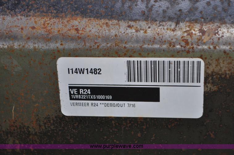 image for item G7398 Vermeer R24 twin hay rake