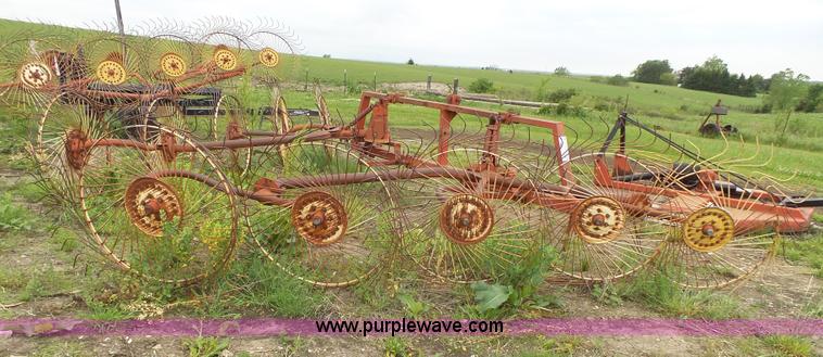 image for item J4969 Tonutti P5/79 hay rake