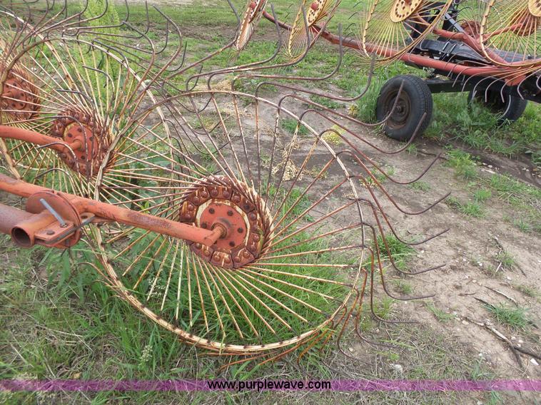 image for item J4969 Tonutti P5/79 hay rake