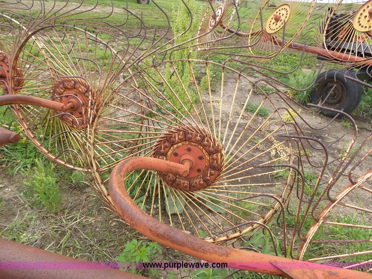 image for item J4969 Tonutti P5/79 hay rake