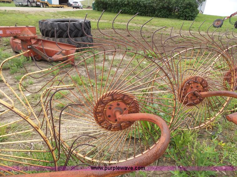 image for item J4969 Tonutti P5/79 hay rake