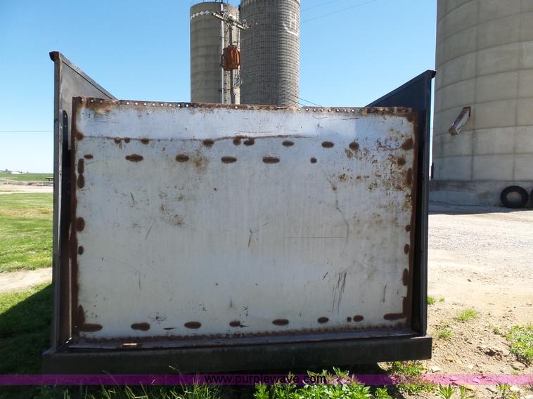 image for item J4972 Knapheide silage bed