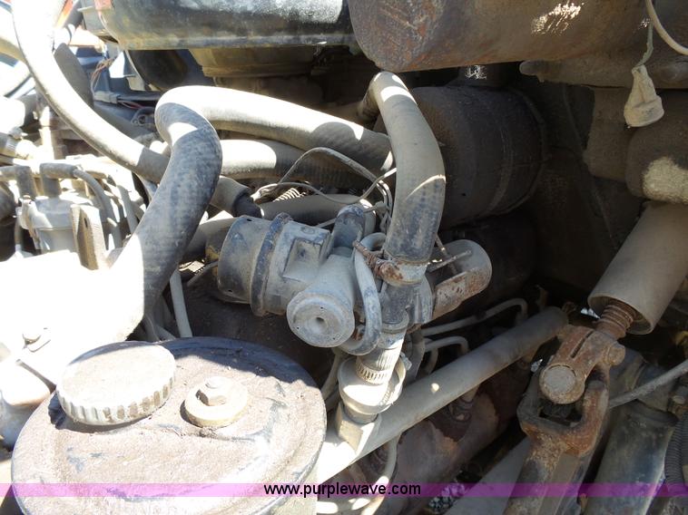 image for item J4973 1990 Ford F600 liquid fertilizer truck