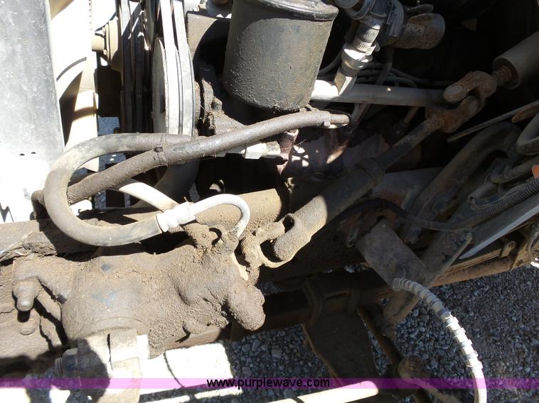 image for item J4973 1990 Ford F600 liquid fertilizer truck