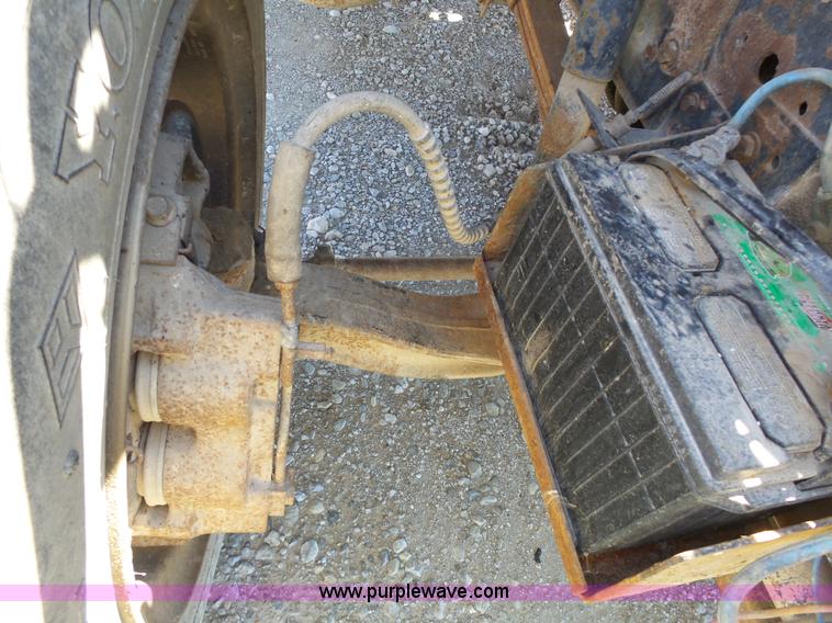 image for item J4973 1990 Ford F600 liquid fertilizer truck