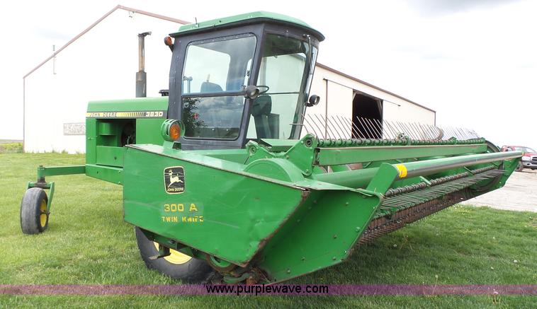 image for item J4977 1993 John Deere 3830 self-propelled windrower