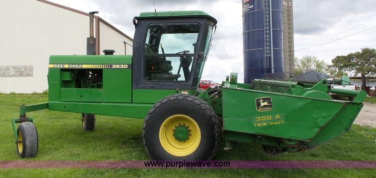 image for item J4977 1993 John Deere 3830 self-propelled windrower