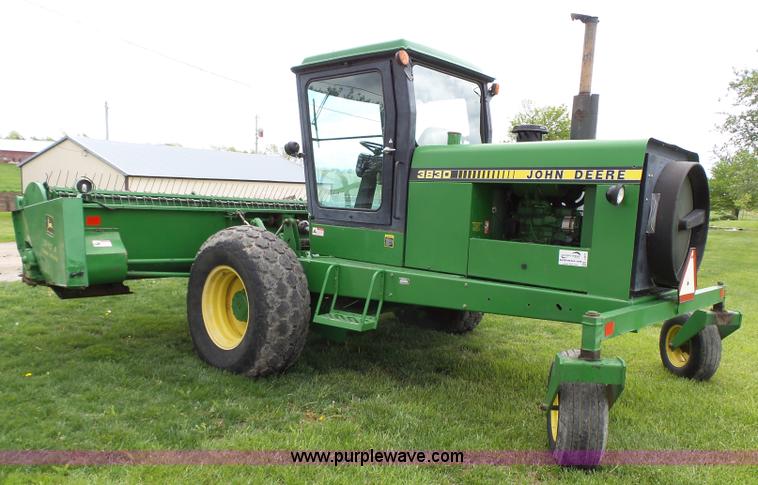 image for item J4977 1993 John Deere 3830 self-propelled windrower