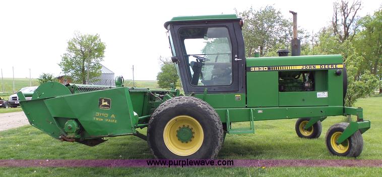 image for item J4977 1993 John Deere 3830 self-propelled windrower