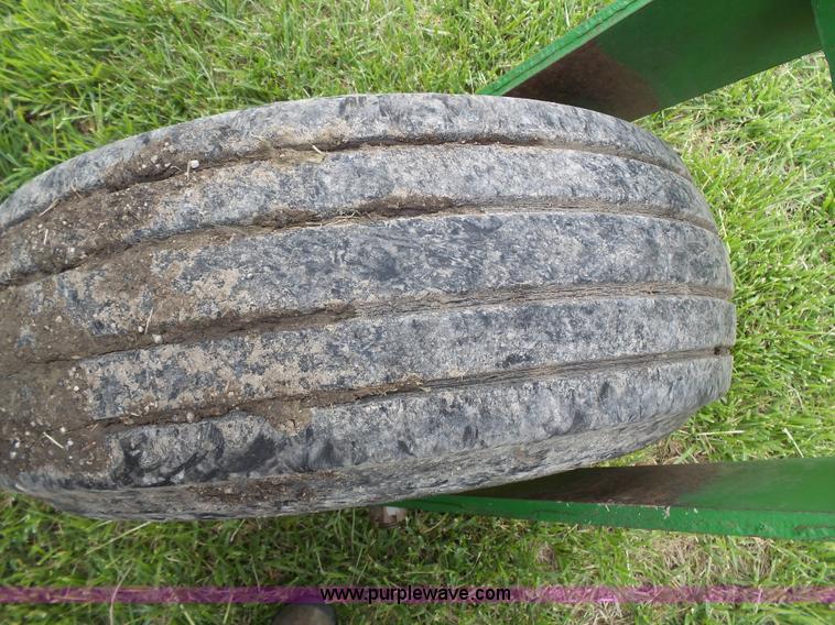 image for item J4977 1993 John Deere 3830 self-propelled windrower