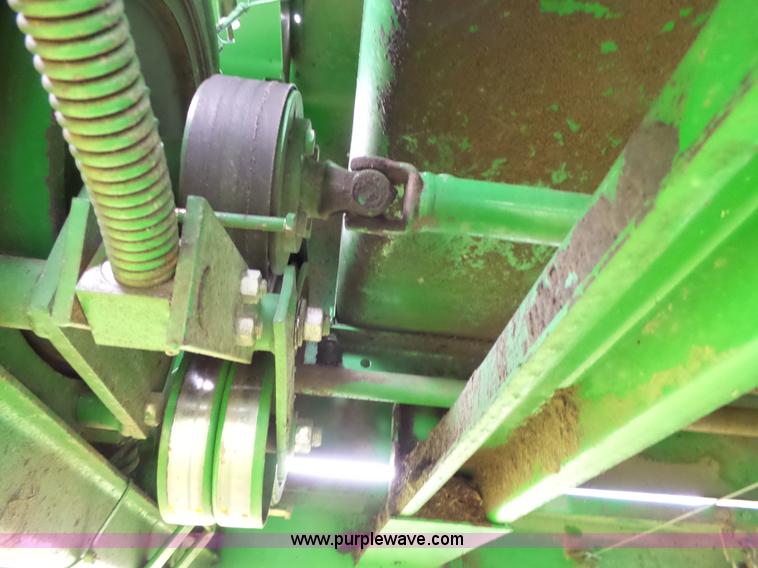 image for item J4977 1993 John Deere 3830 self-propelled windrower