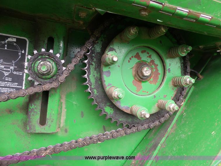 image for item J4977 1993 John Deere 3830 self-propelled windrower