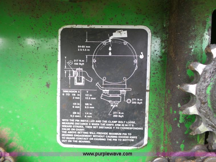 image for item J4977 1993 John Deere 3830 self-propelled windrower