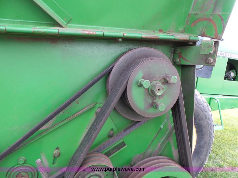 image for item J4977 1993 John Deere 3830 self-propelled windrower