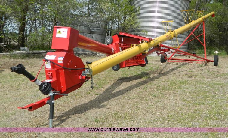 image for item J8975 Westfield MK100-71 grain auger