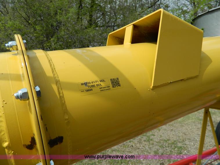 image for item J8975 Westfield MK100-71 grain auger