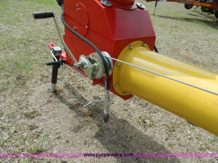 image for item J8975 Westfield MK100-71 grain auger