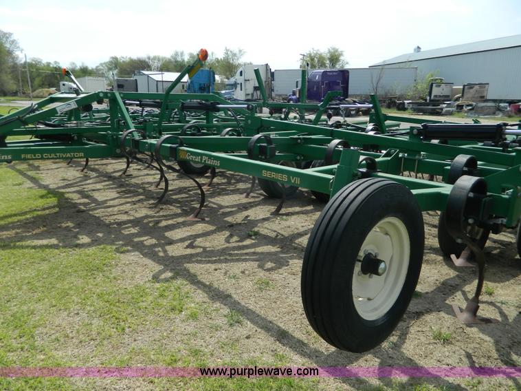 image for item J8976 Great Plains 6548FC Series VII field cultivator