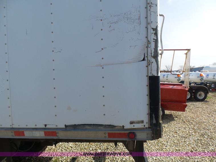 image for item K1308 1986 International F2375 box truck