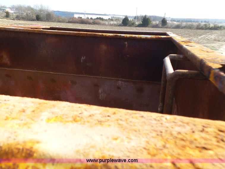 image for item K1309 1996 Ford LN8000 tender truck