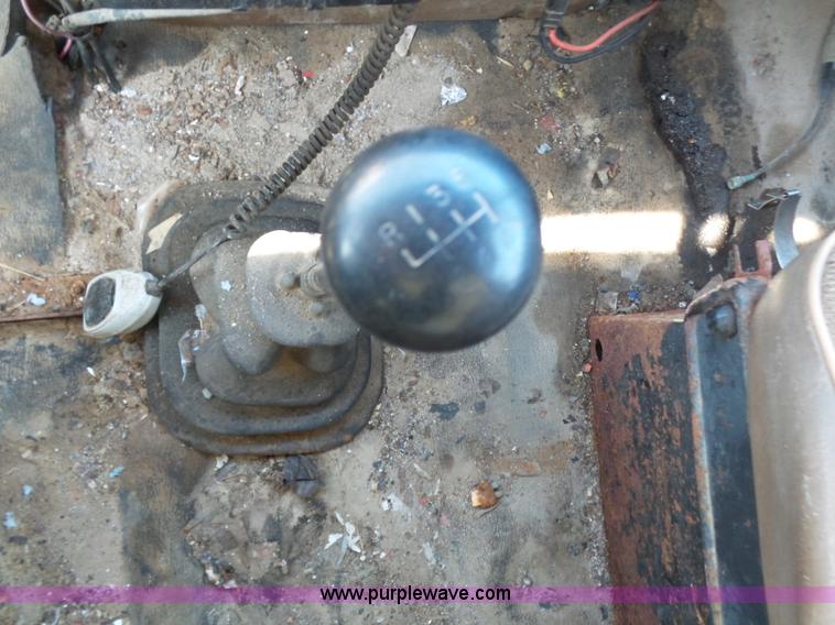 image for item K1309 1996 Ford LN8000 tender truck