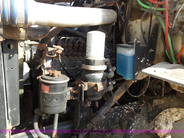 image for item K1309 1996 Ford LN8000 tender truck