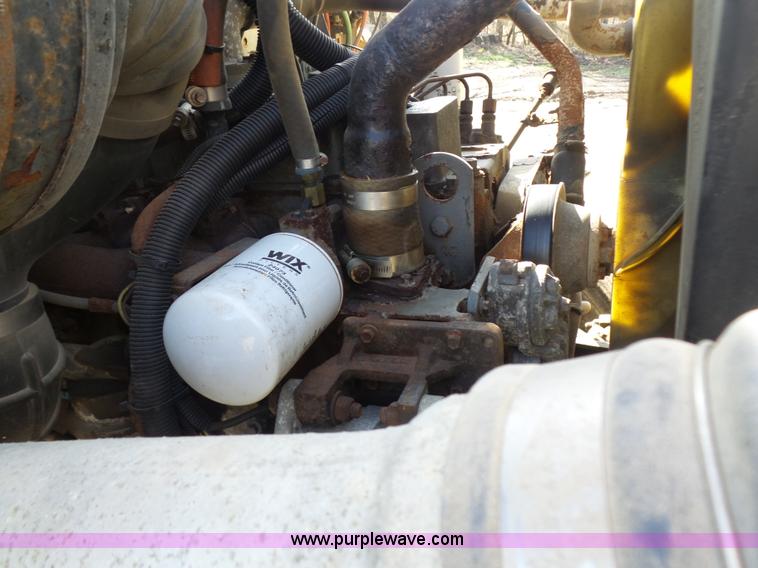 image for item K1309 1996 Ford LN8000 tender truck