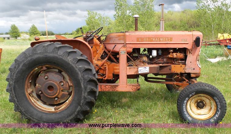 image for item K4168 Allis Chalmers D17 tractor
