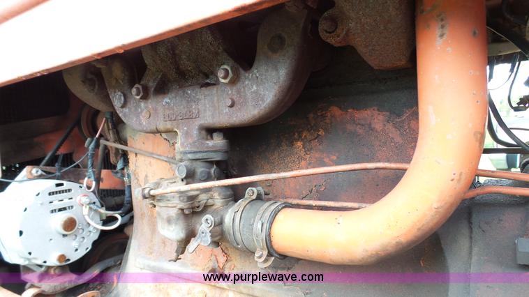 image for item K4168 Allis Chalmers D17 tractor